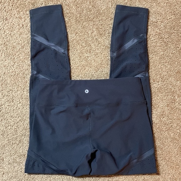 90 Degree by Reflex Leggings / Yoga pants Size Medium, fun panels on legs - Picture 3 of 5